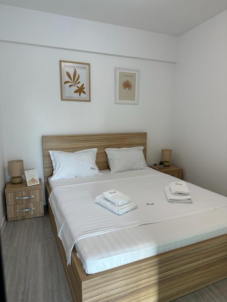 Cozy Studios In Suceava Exteriör bild