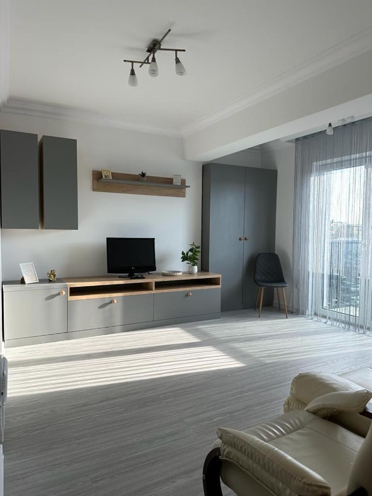 Cozy Studios In Suceava Exteriör bild