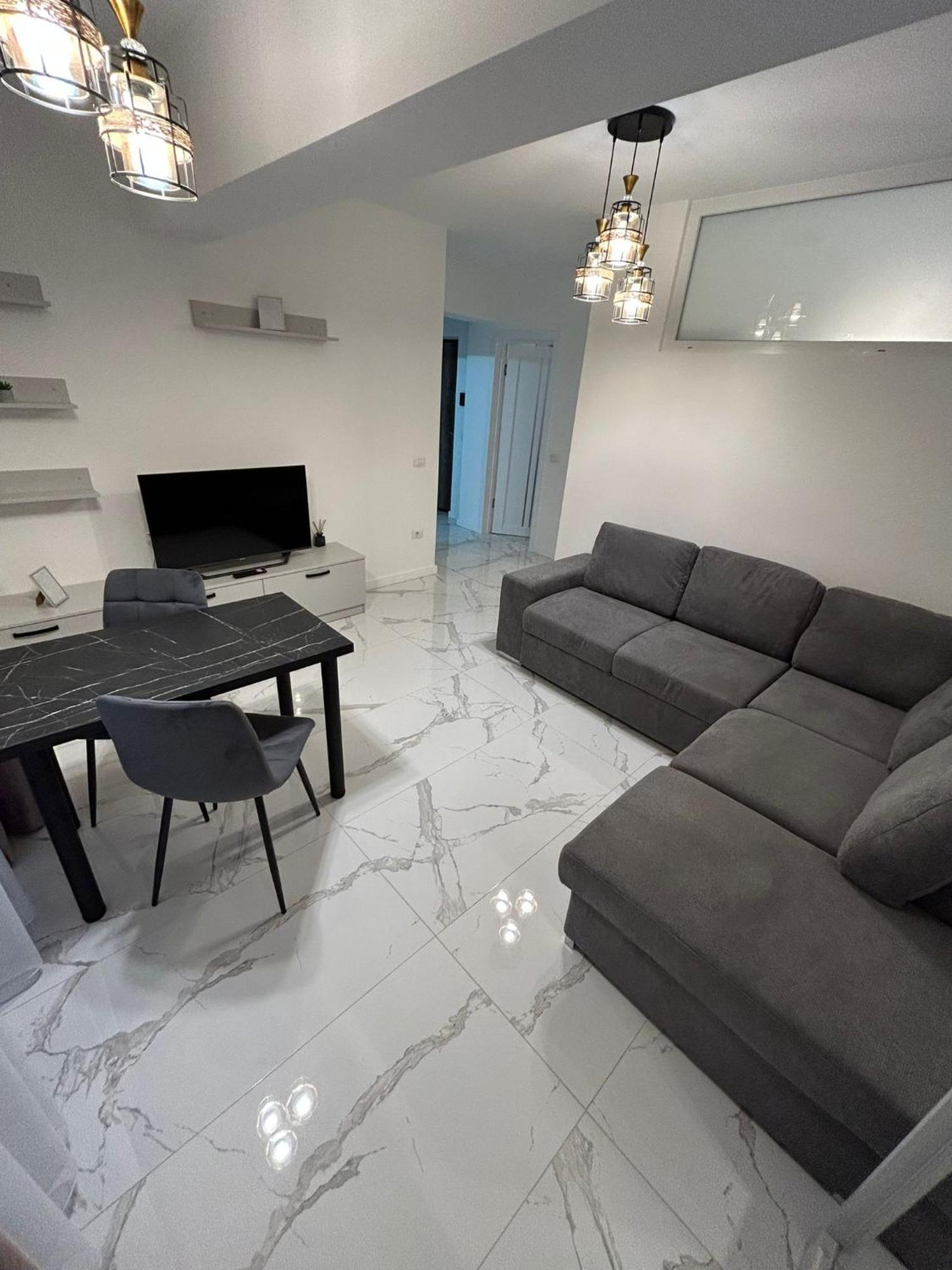 Cozy Studios In Suceava Exteriör bild